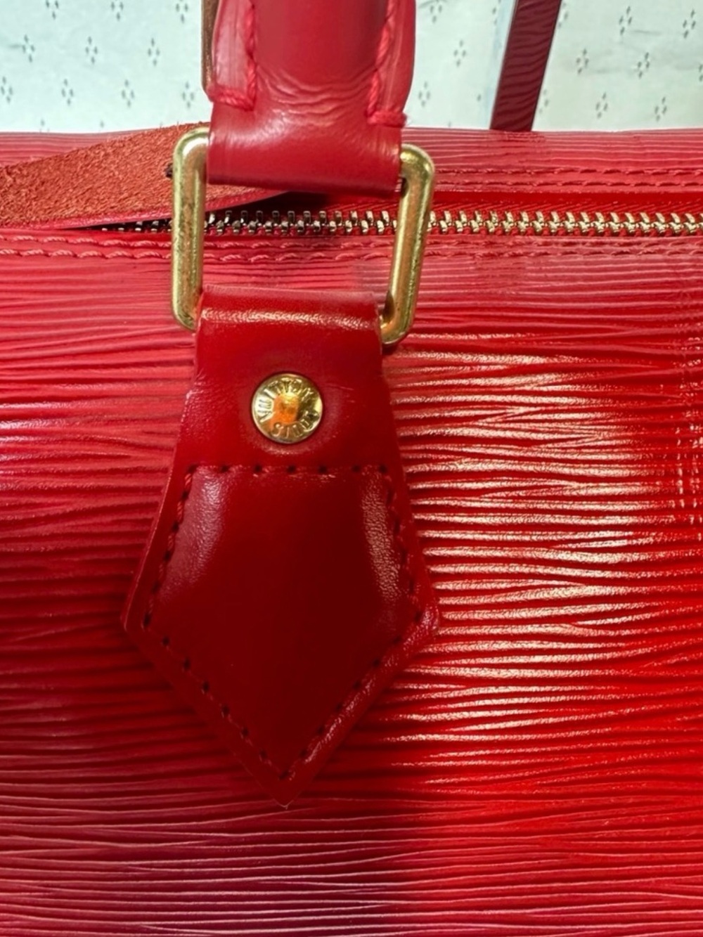 Louis Vuitton Red Epi Speedy 30 with Gold Hardware - Picture 13 of 16